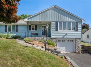 10 Cherry Hill Dr, Newington, CT 06111
