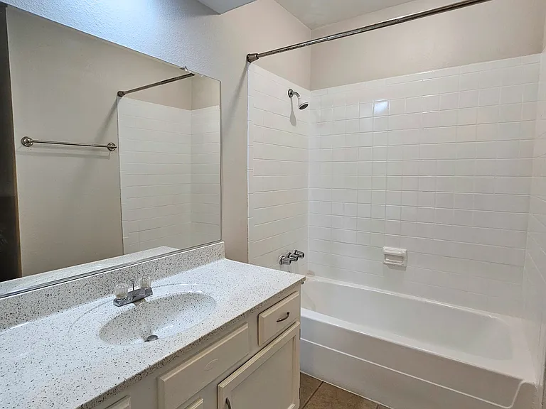 10904 McKinley Dr — Photo 11