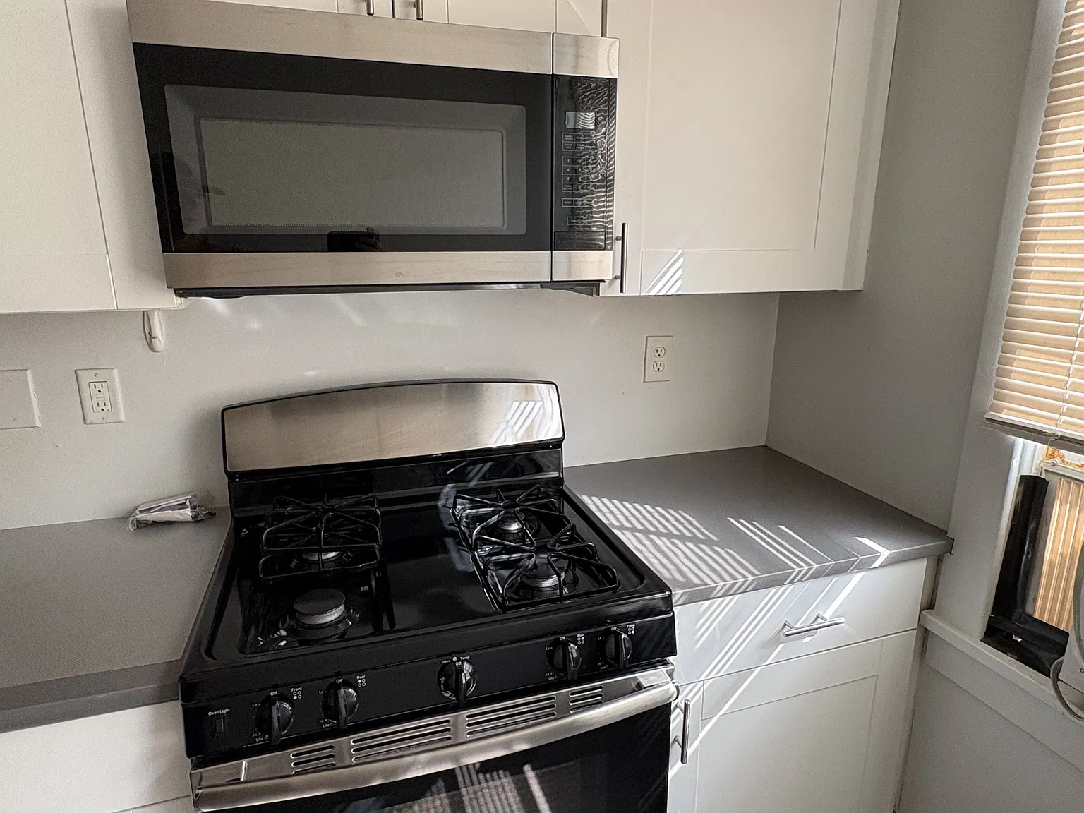 39 Huntington St — Photo 3