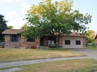 150 Simpson Ct, Lewisville, TX 75067