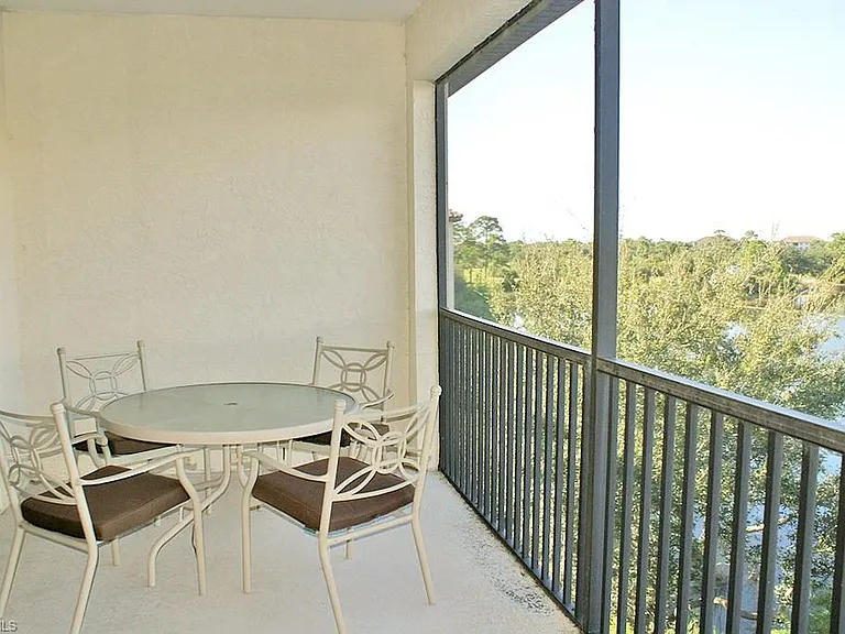 4640 Turnberry Lake Dr #403 — Photo 11