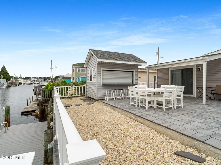 60 Mary Alice Rd — Photo 28