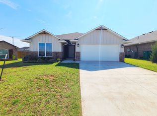 9608 Bexhill Dr, Yukon, OK 73099