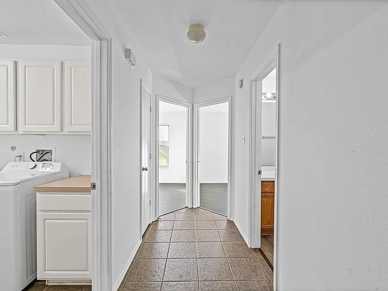 7207 Highland Oak Ct — Photo 12