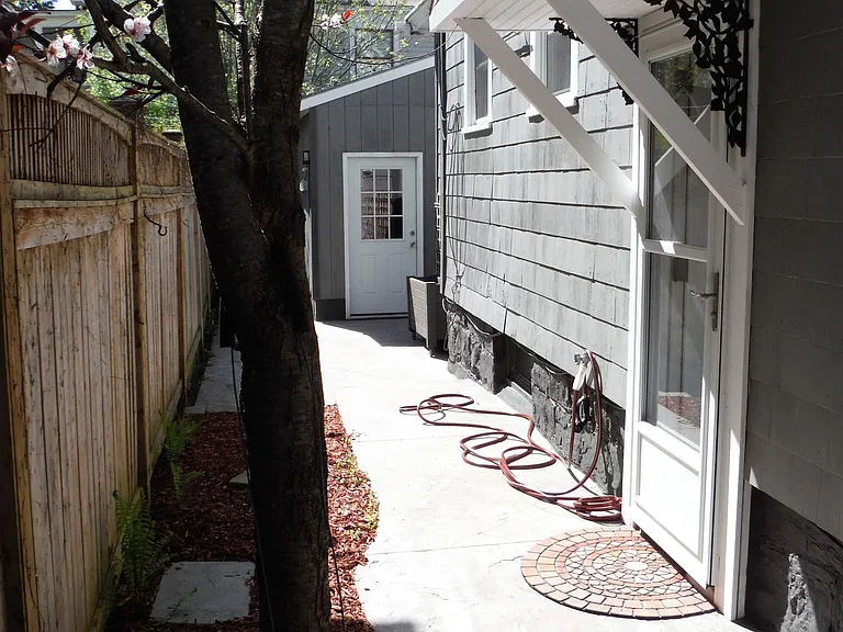 220 Ridge St #1 — Photo 27