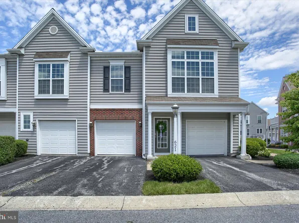 621 Darby Ct, Hummelstown, PA 17036