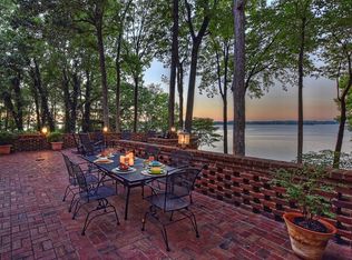 16240 N Point Rd, Huntersville, NC 28078