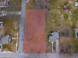 210 SW 7th St, Oak Grove, MO 64075