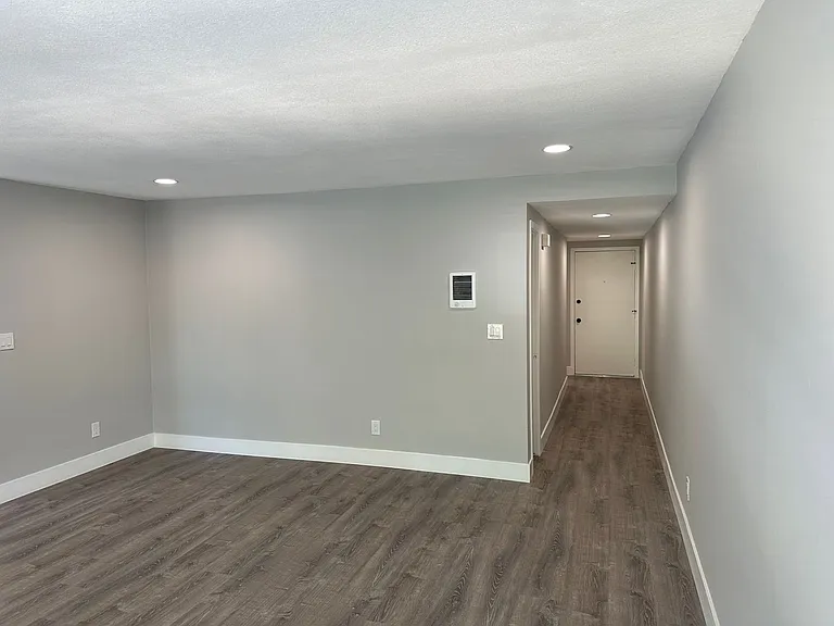 Andorra Apartments — Photo 24