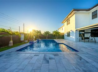 14710 SW 39th Ter, Miami, FL 33185