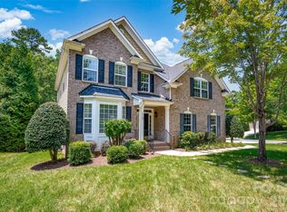 10104 Treetop Ln, Cornelius, NC 28031
