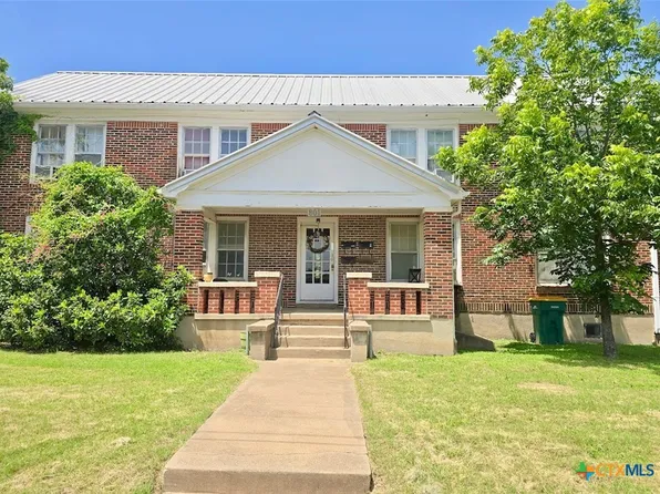 801 Bridge St, Gatesville, TX 76528