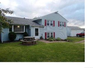 12469 Cottage Markham Rd, South Dayton, NY 14138