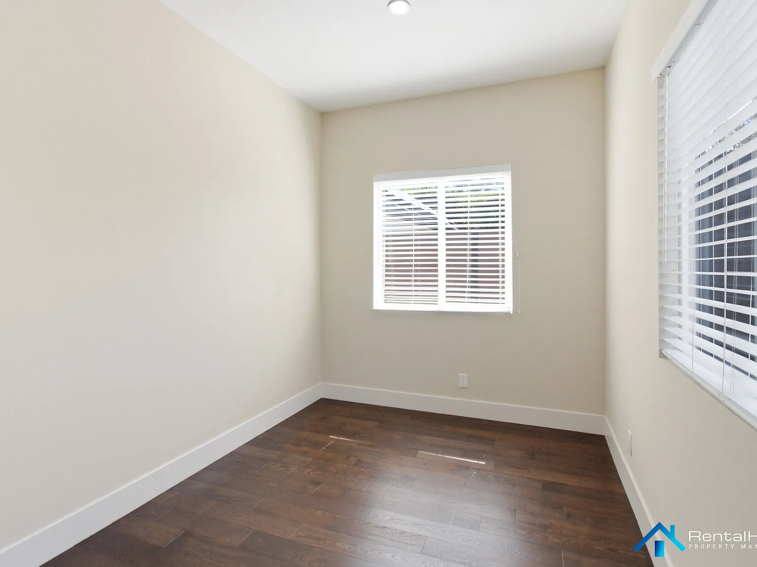 2 bed, 1300 sqft, $4,095 — Photo 4