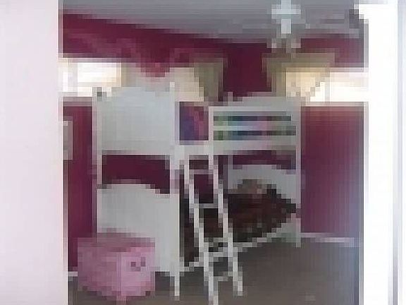 5th image of 1411 S Ave A