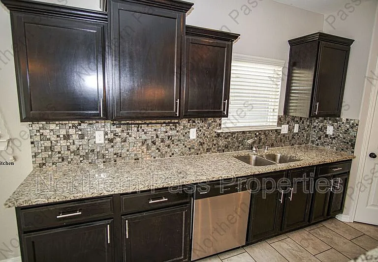 13482 Bradford St — Photo 8