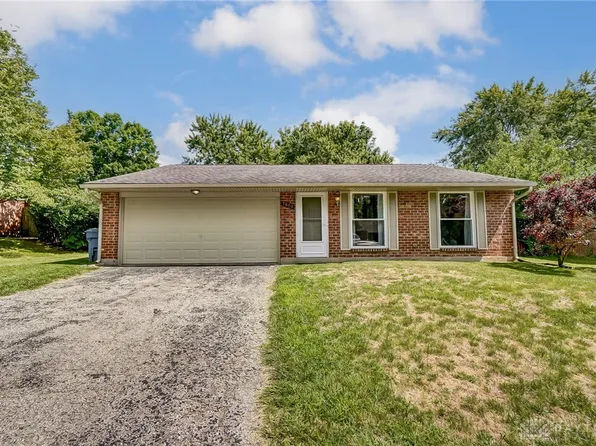 7800 Timber Hill Dr, Dayton, OH 45424