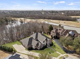 6 Waters Edge Ct, Heath, TX 75032