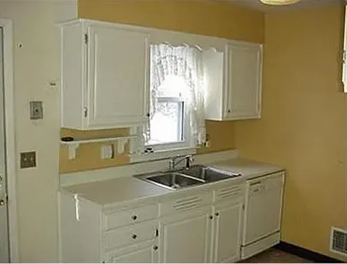 343 Hayden Ave Photo 1