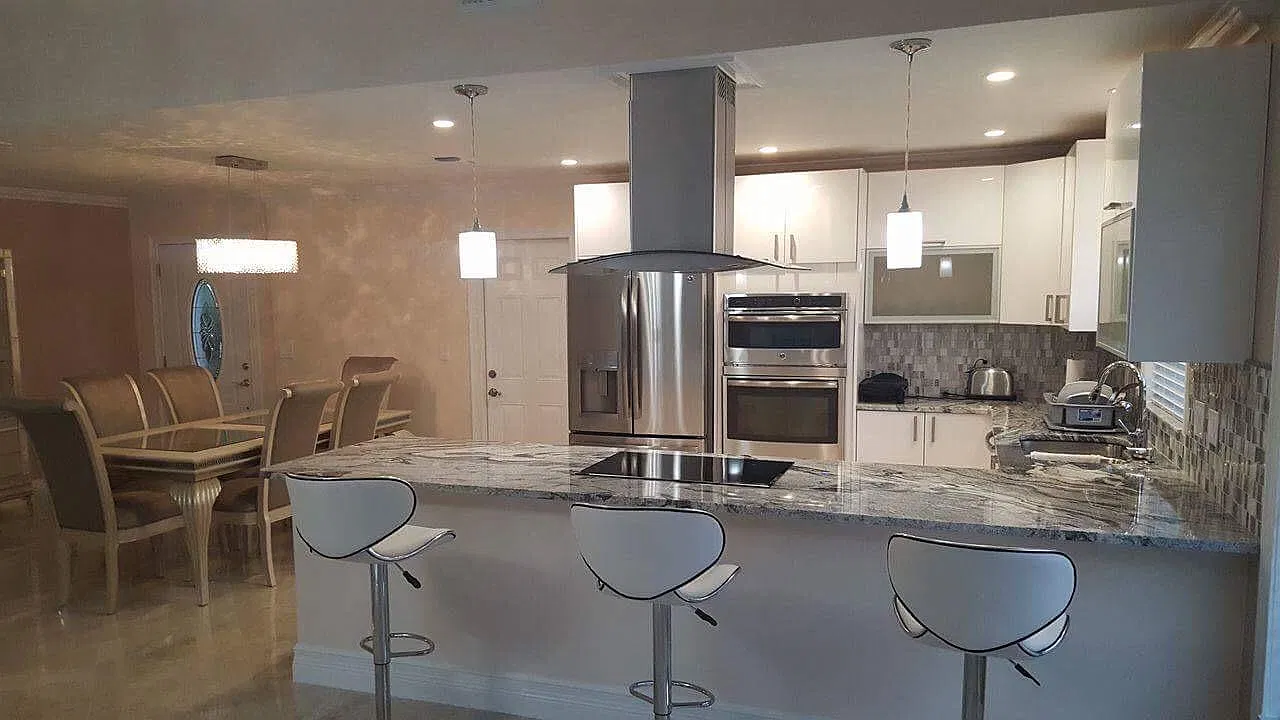 3268 Buckhorn Dr — Photo 2