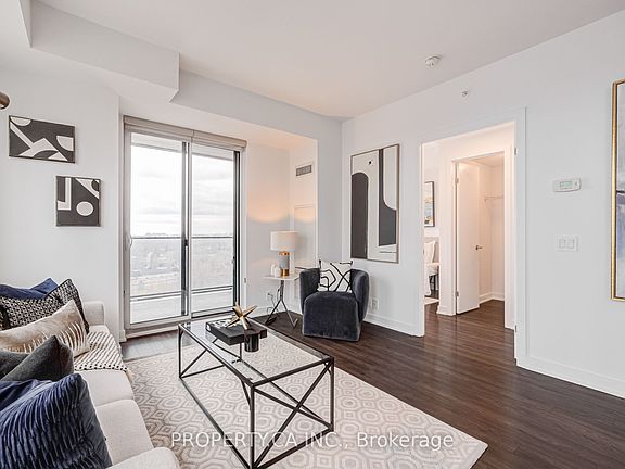 4th image of 10 Park Lawn Rd #1501