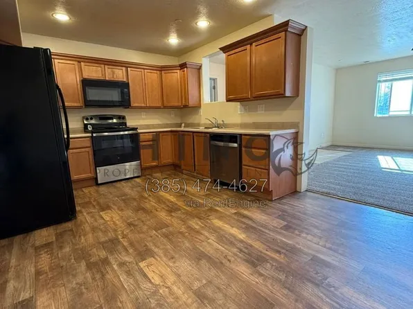 6941 S Village River Ln APT I-01, Midvale, UT 84047
