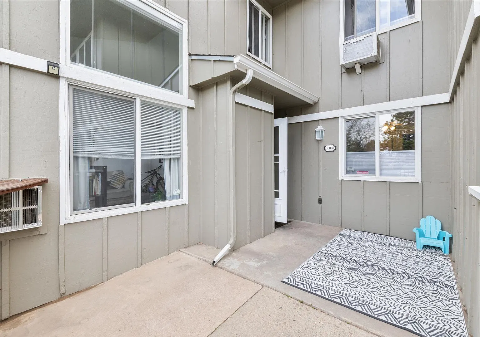 Spacious 3BR/2BA Condo Near Green Mountain — Photo 3