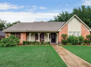 7918 Skyline Dr, Houston, TX 77063