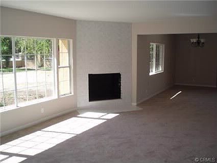 3rd image of 23243 Burbank Blvd
