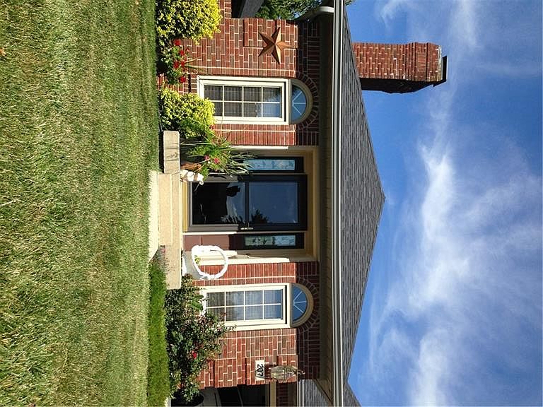 1st image of 207 Andrews Boulevard East Dr