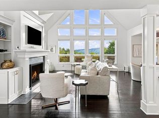 4749 S Pleasantview Rd Unit 155, Harbor Springs, MI 49740