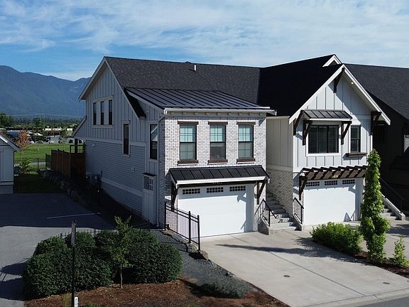 2nd image of 45422 Willowstream Rd