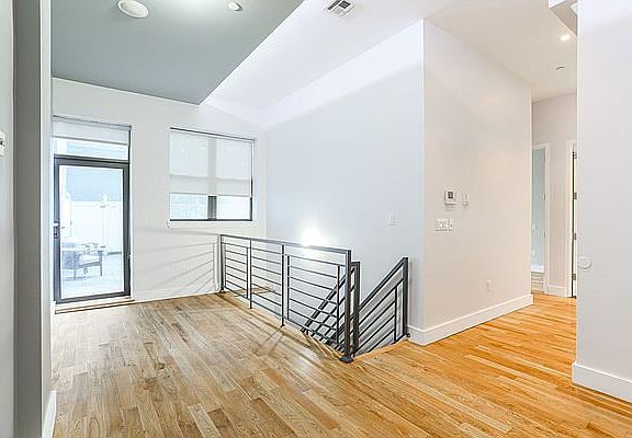 5th image of 46 Meserole St #1F