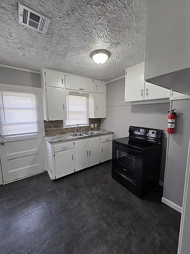 1116 S Millwood Ave #2 Photo 1