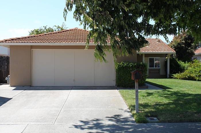 1st image of 4407 Chippendale Ct