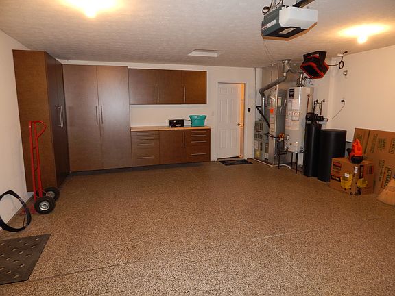 5th image of 9665 Woodsong Way