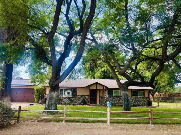 2147 Raymond Ave, Ramona, CA 92065