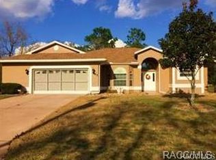 67 Vinca St, Homosassa, FL 34446