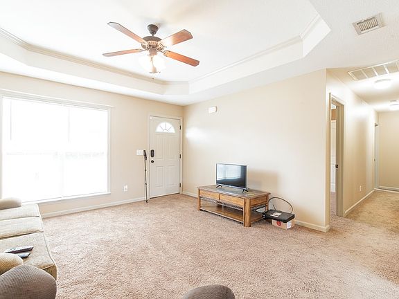 3rd image of 27 Palmetto Pines Cir