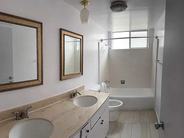 1001 E California Ave — Photo 10