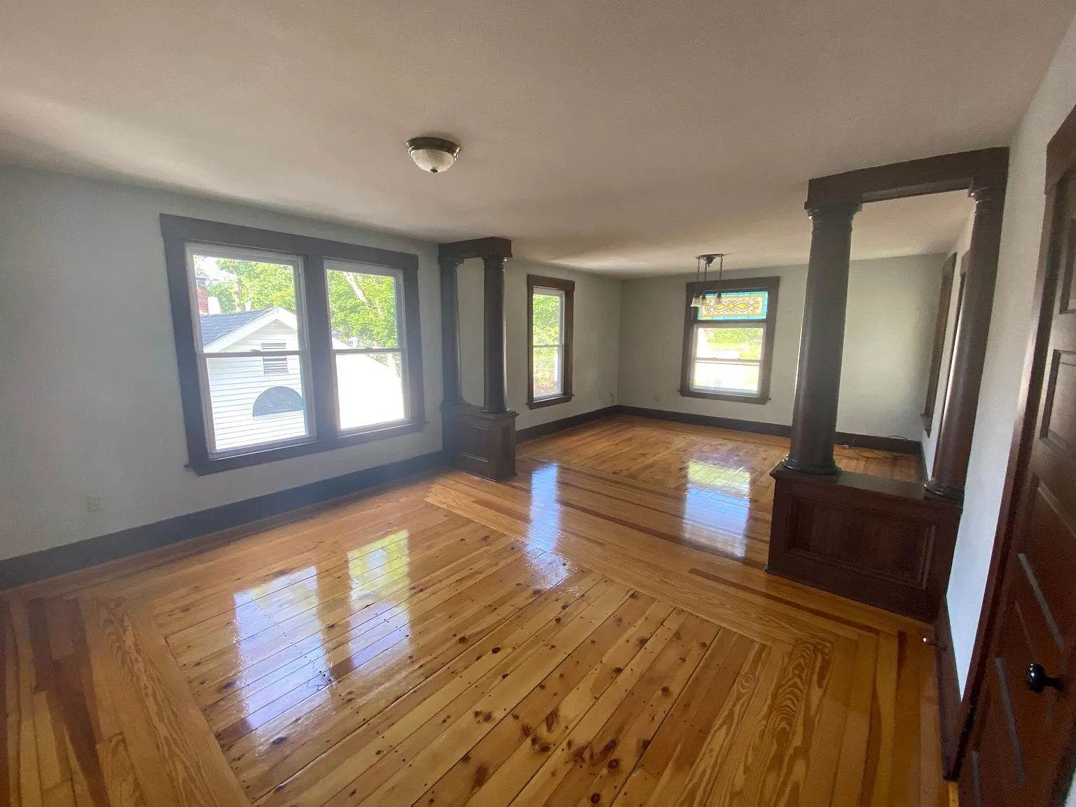 3 bed, $1,750 — Photo 2