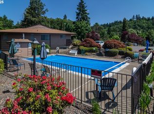 1392 SE Court Ave, Roseburg, OR