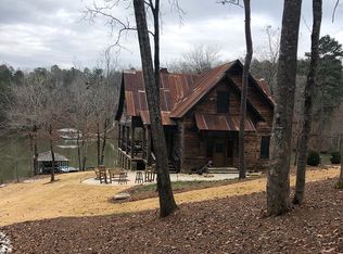 370 Hideaway Cove Dr, Seneca, SC 29672