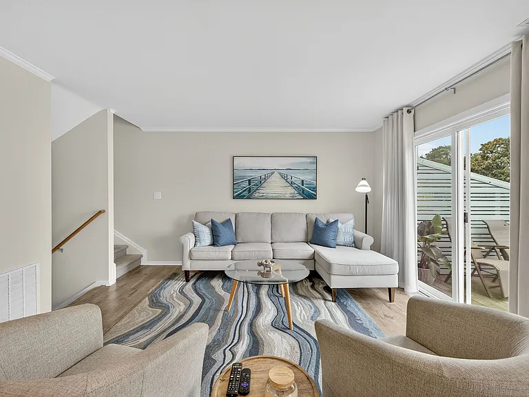 120 Driftwood Ct — Photo 23