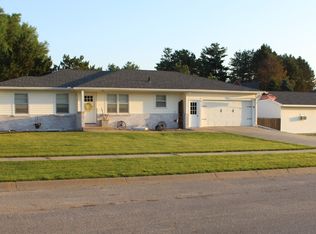 1190 Hackberry St, Bennet, NE 68317