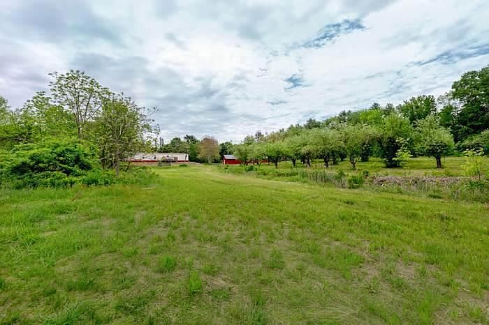 1st image of 704 Gardiner Road