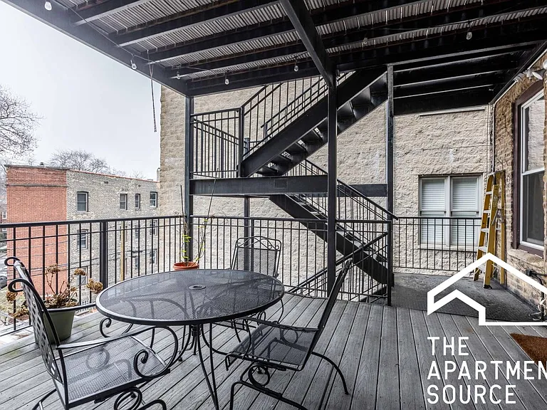 2465 N Lincoln Ave #3 — Photo 20