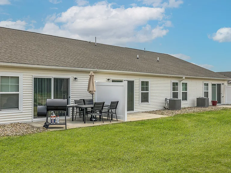 Redwood Fairborn Beaver Valley Road — Photo 19