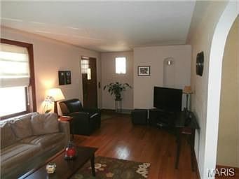 3rd image of 6812 Bonnie Ave