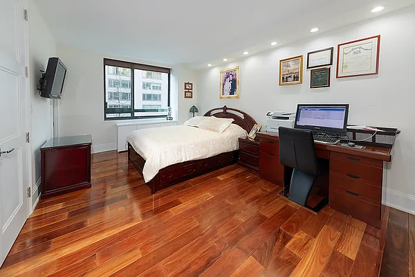 Rented by Brown Harris Stevens | media 20